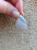 Pendentif en Agate Blanche Naturelle – Pierre d'Apaisement et d'Harmonie