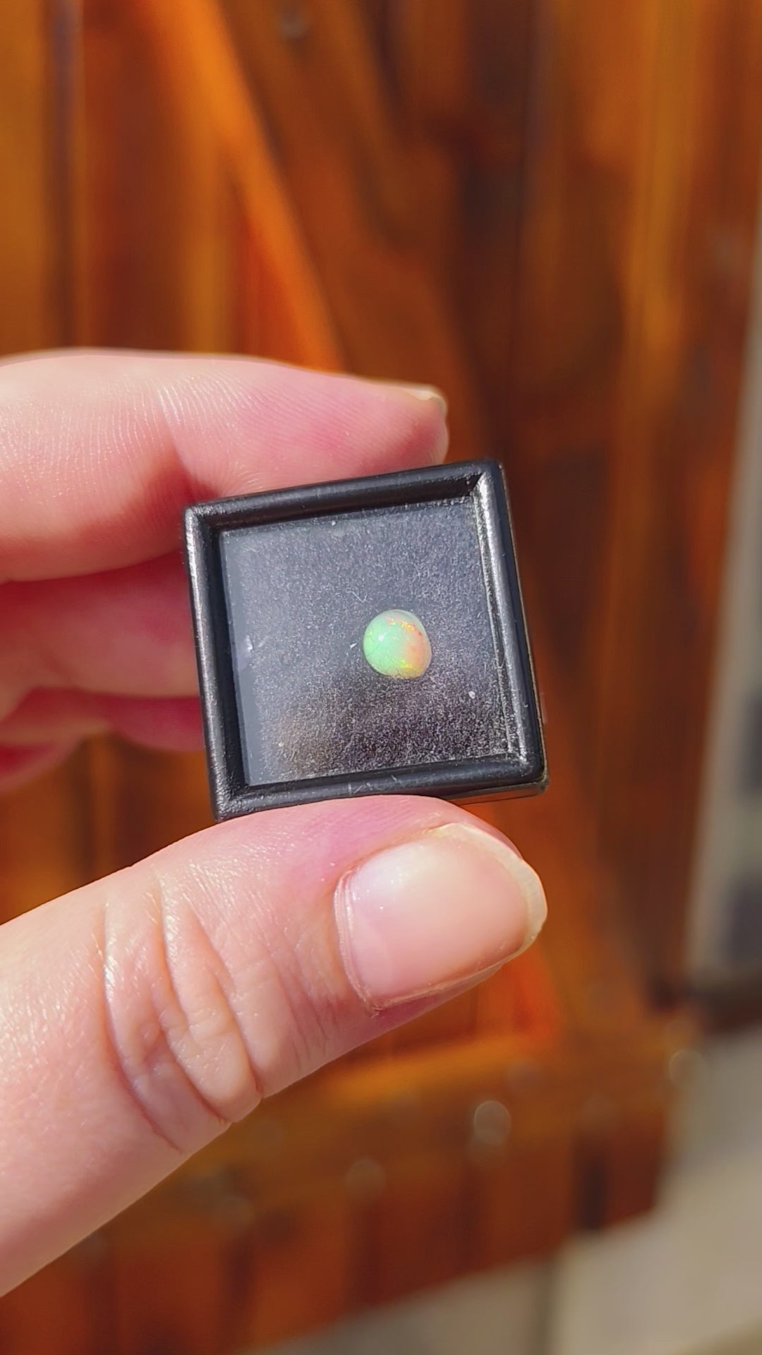 Opale d’Éthiopie 0,59 carat – pièce unique