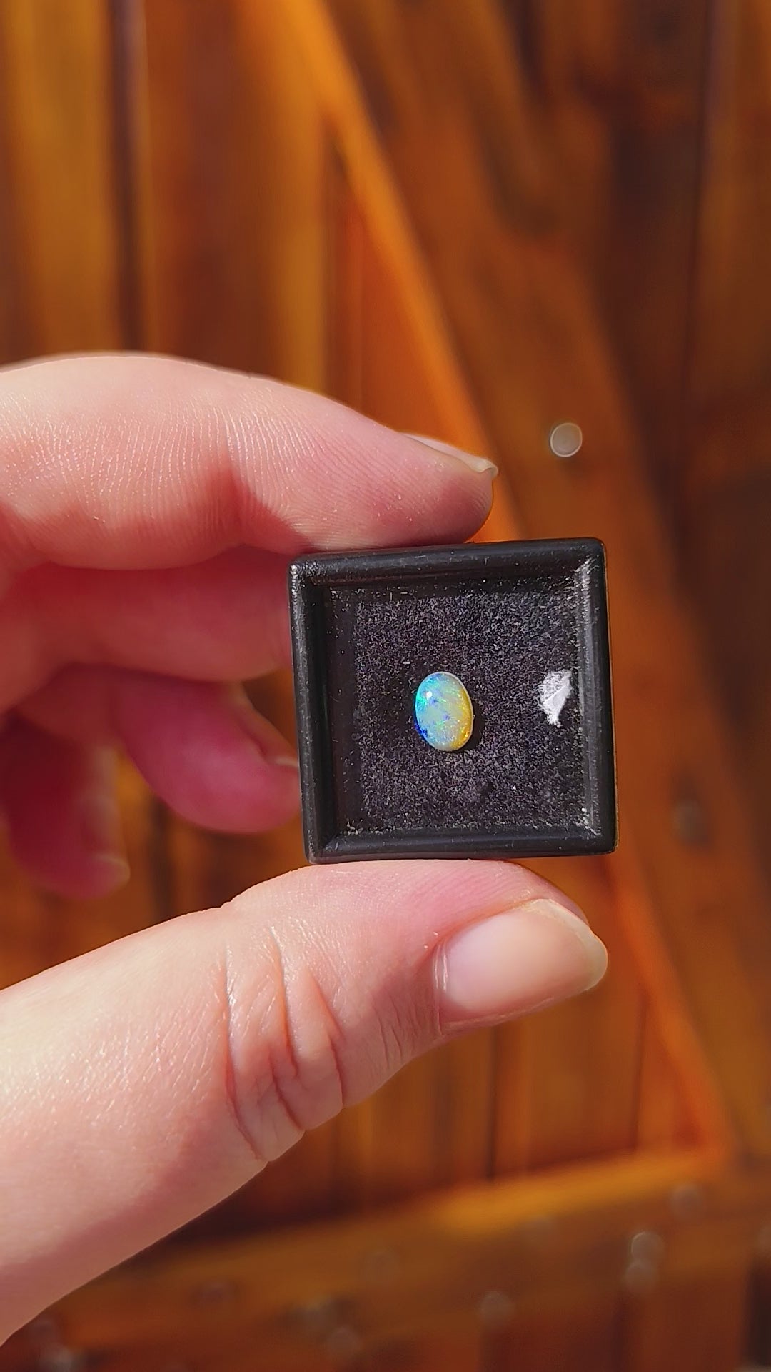 Opale d’Éthiopie 0,49 carat – pièce unique