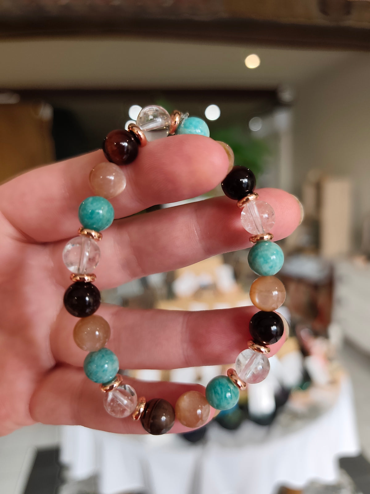 Bracelet Moka Moon – Œil de Taureau, Pierre de Lune & Cristal de Roche – Création Unique