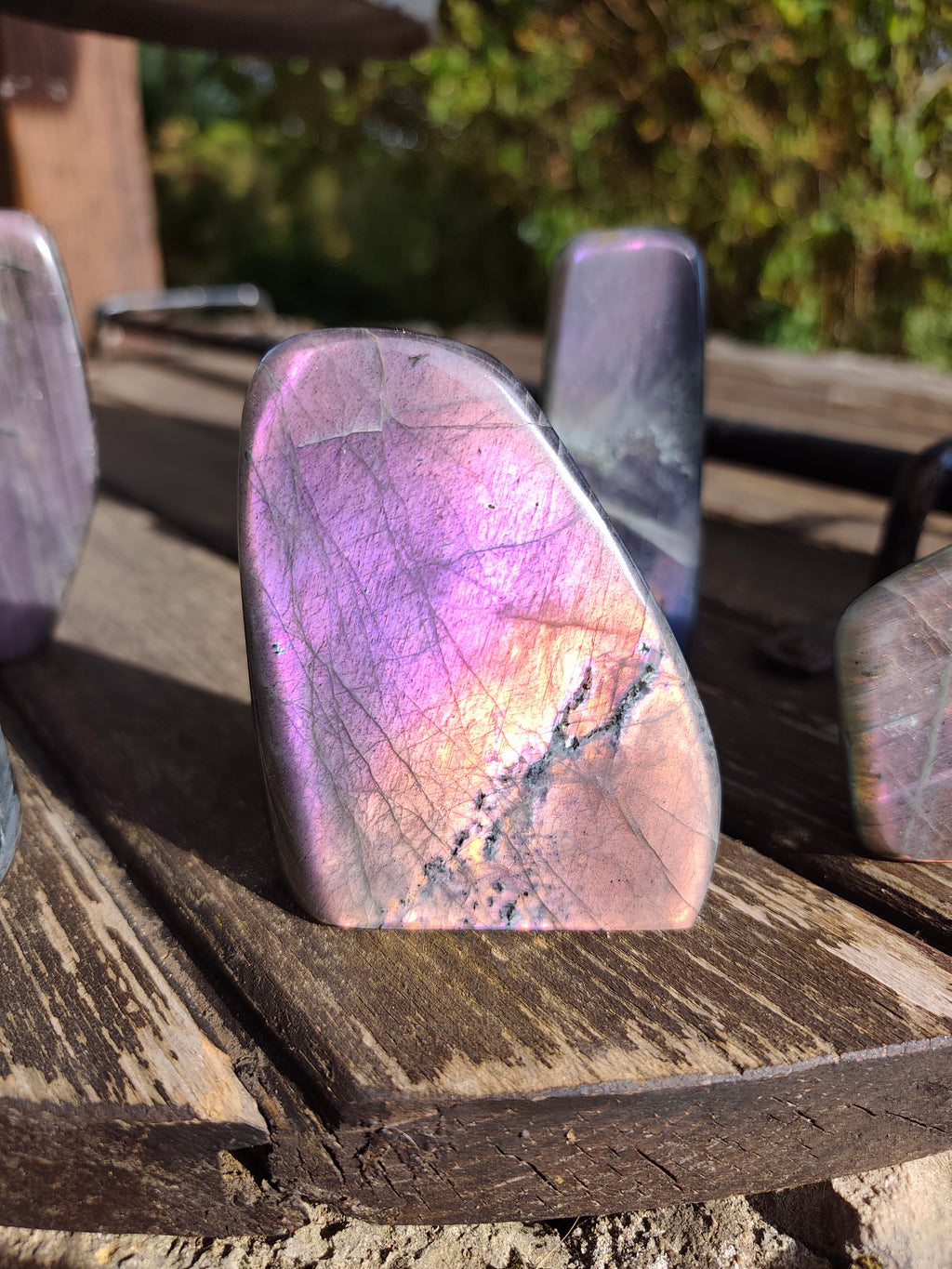Labradorite Sunset aux reflets violet argenté – Pièce unique