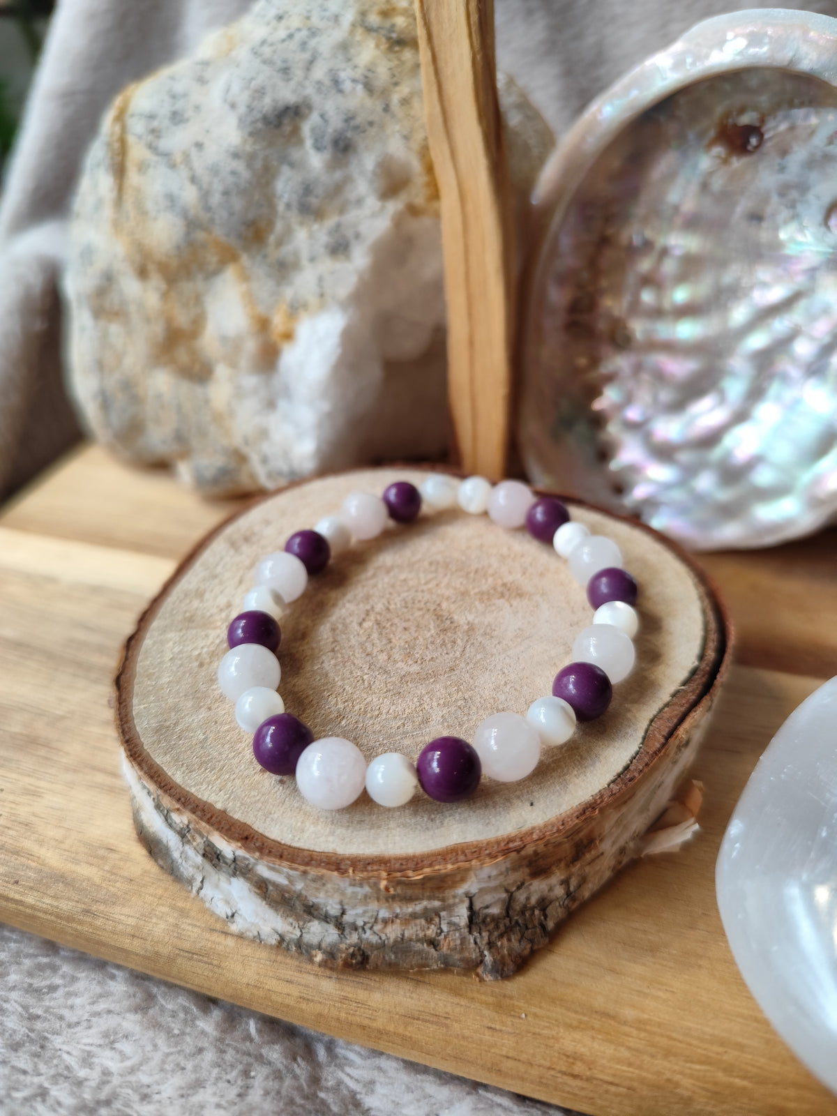 Douce Évasion – Bracelet Nacre Phosphodiaite Triple A & Quartz Rose | Collection Œil de Luna