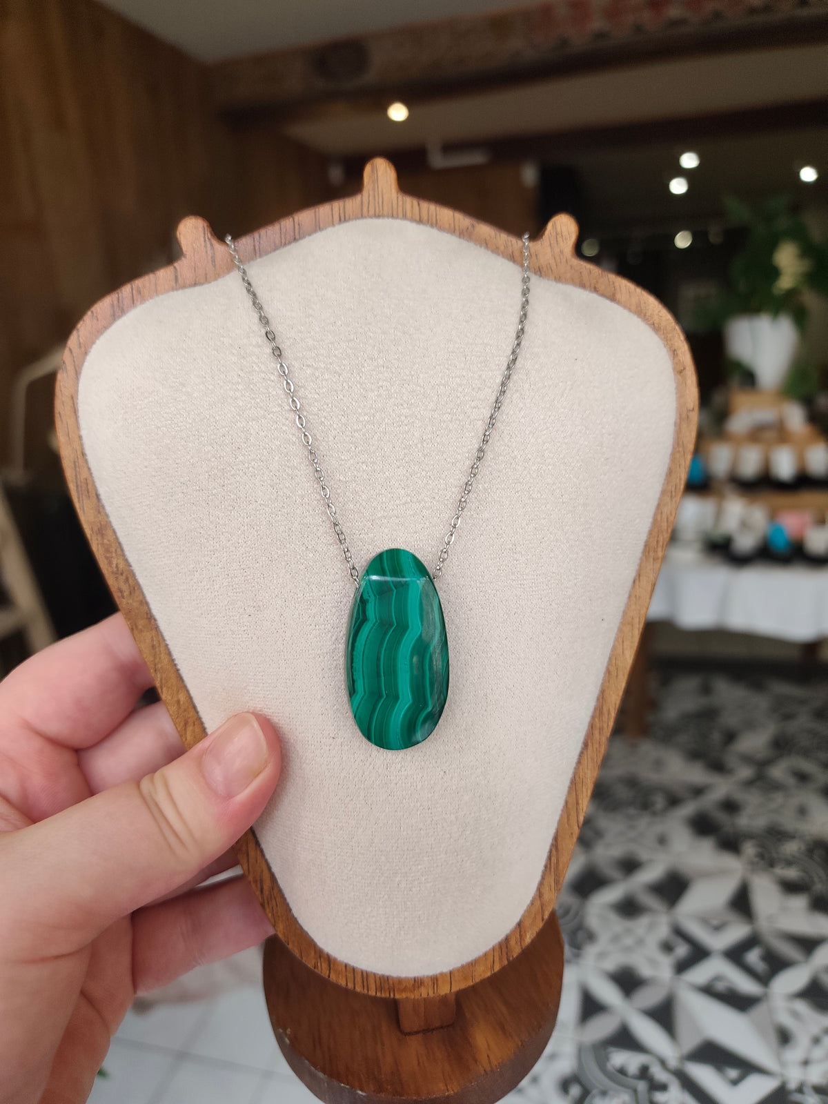 Pendentif en malachite naturelle – Chaîne en acier inoxydable