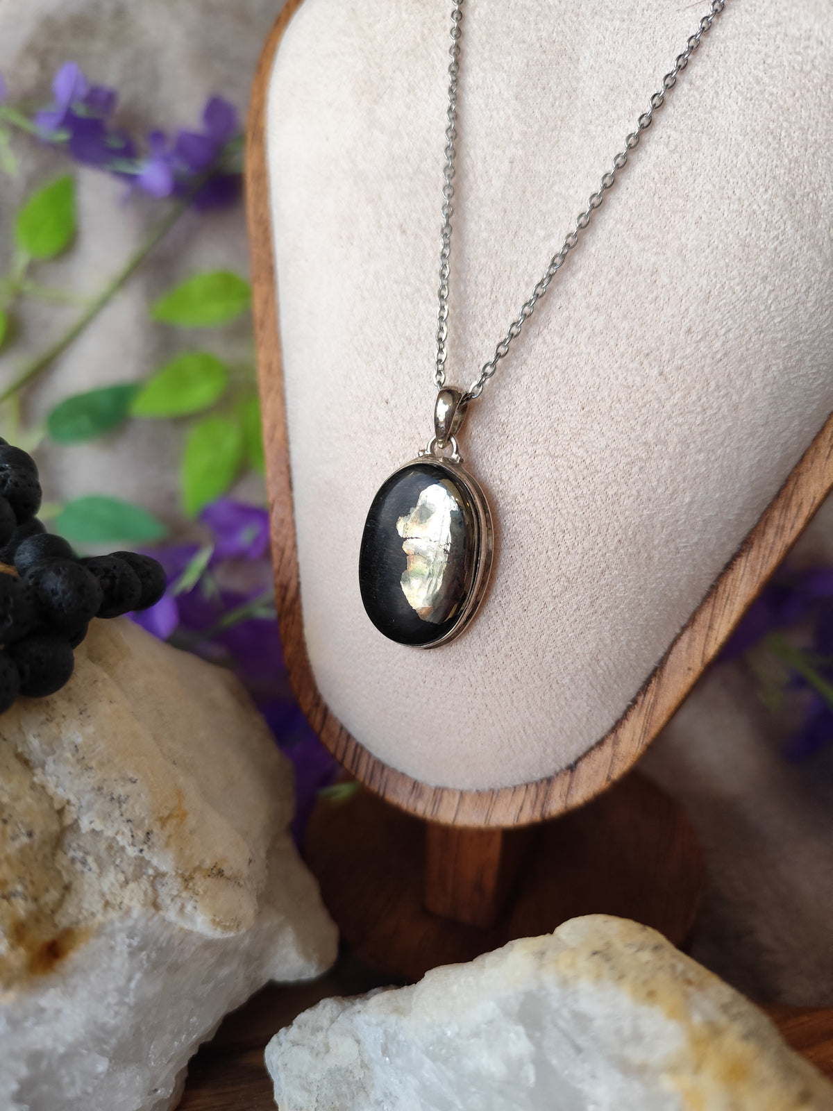 Pendentif Pyrite sur Magnétite en Argent – Pièce Unique