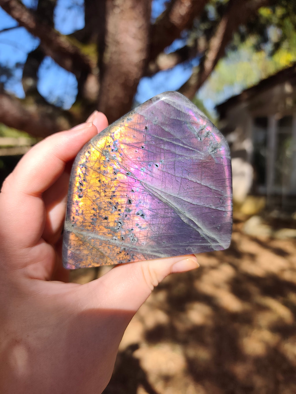Labradorite Sunset naturelle – Reflets orange et rose