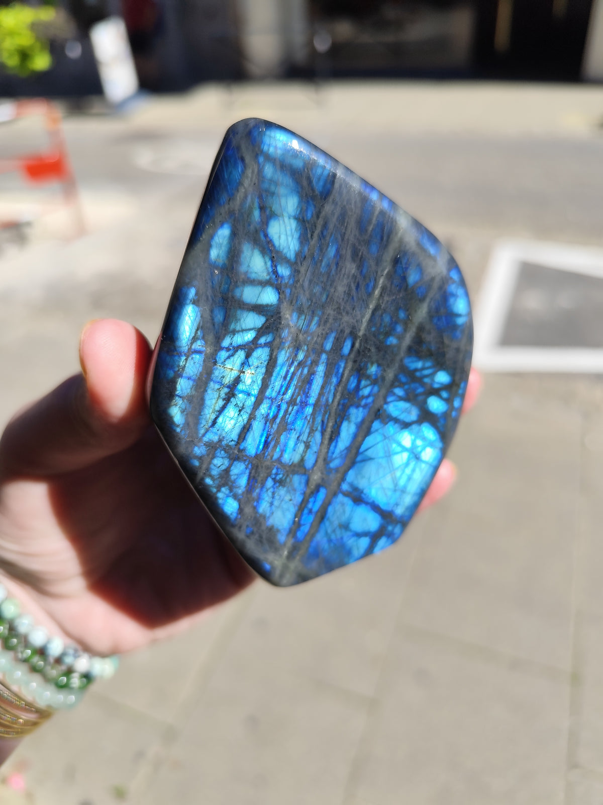 Labradorite Naturelle – Qualité Extra | Pierre de Protection – Origine Madagascar