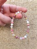 Bracelet Intuitif « Renaissance du Cœur » – Rhodochrosite, Rhodonite, Quartz Rose, Kunzite, Howlite & Quartz Hématoïde Fraise