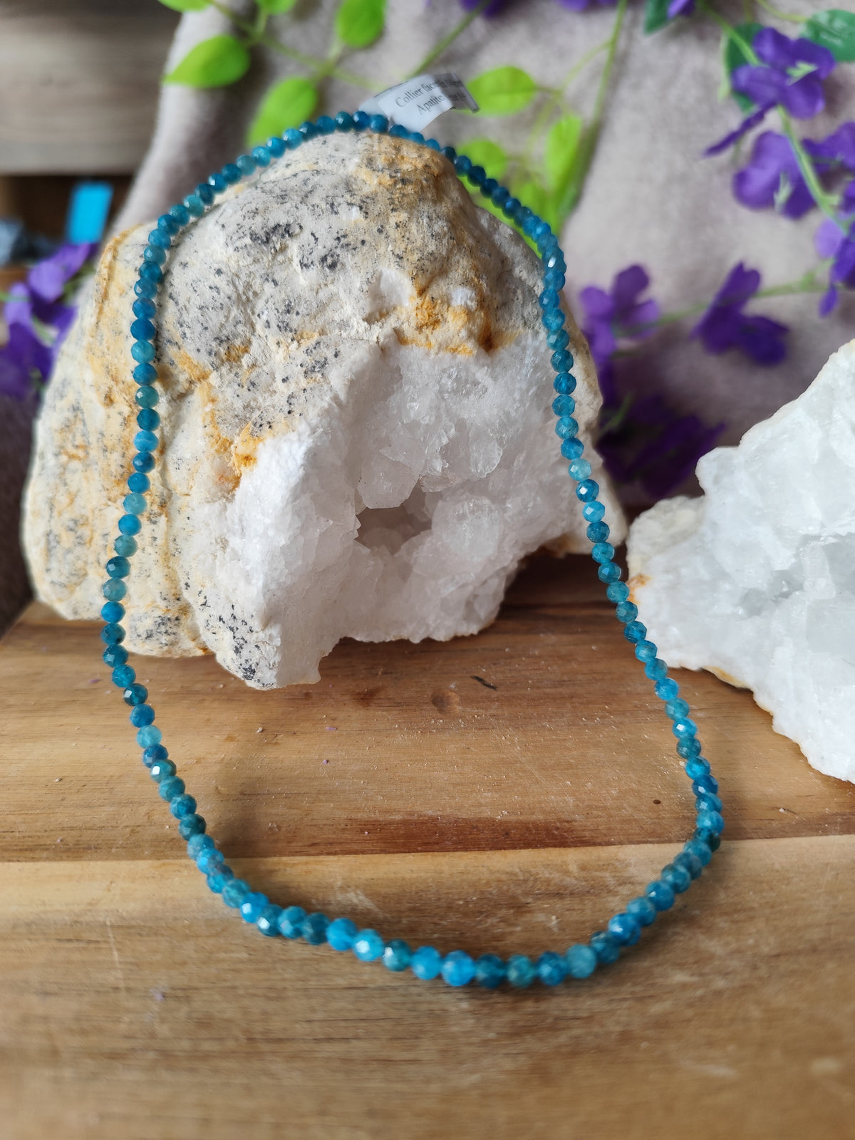Collier en Apatite – Inspiration, Communication & Créativité