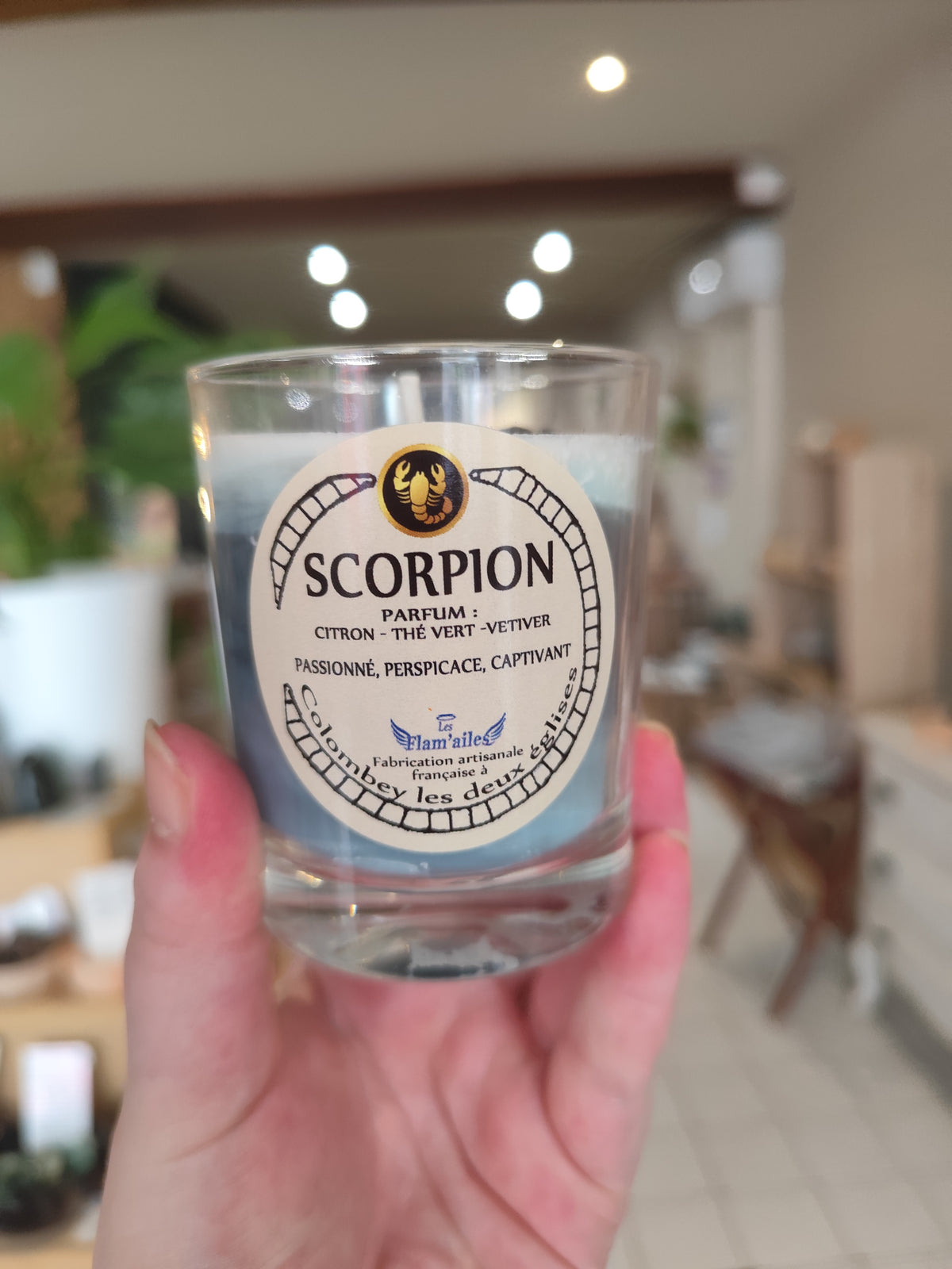 Bougie signe astrologique Scorpion ♏ — Citron, Thé Vert & Vétiver